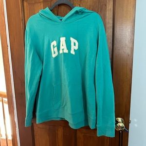 GAP sweatshirt
